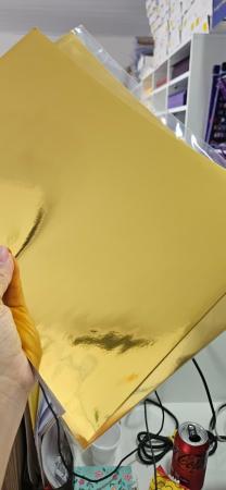 PAPEL ADESIVO LAMINADO OURO